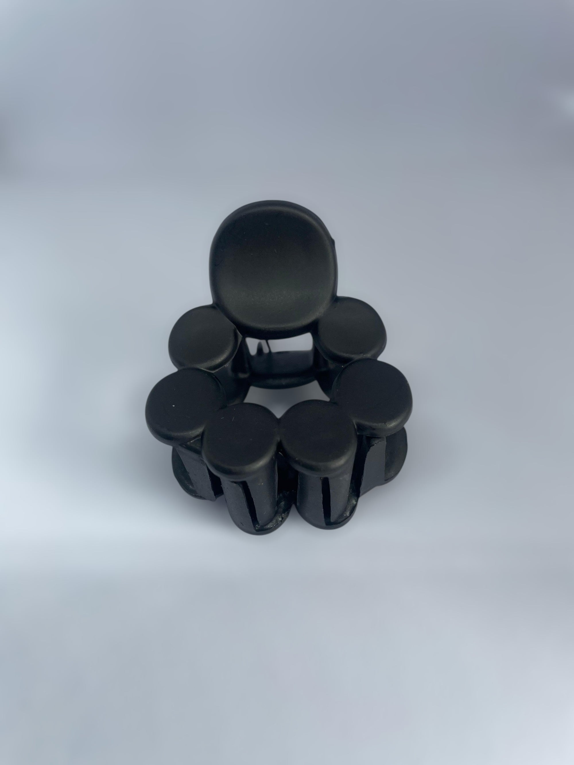 Matte Black Round Hair Clutcher