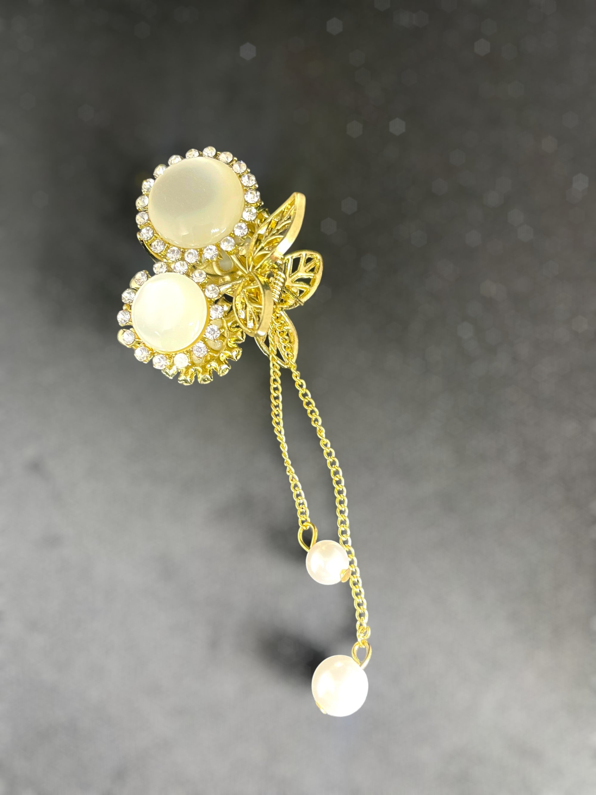 Golden Pearl Crystal Hair Clutcher