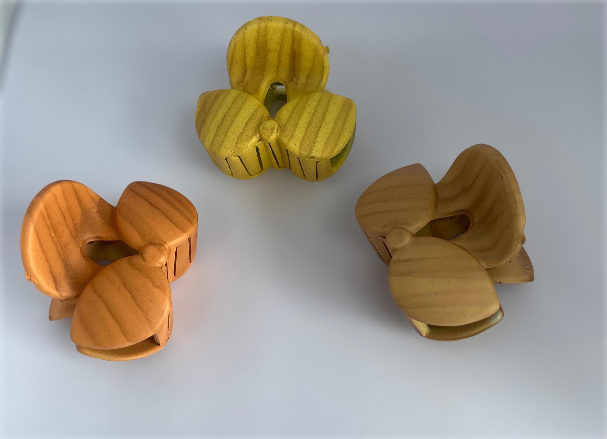 Vintage Wooden Finish Hair Clutcher Set